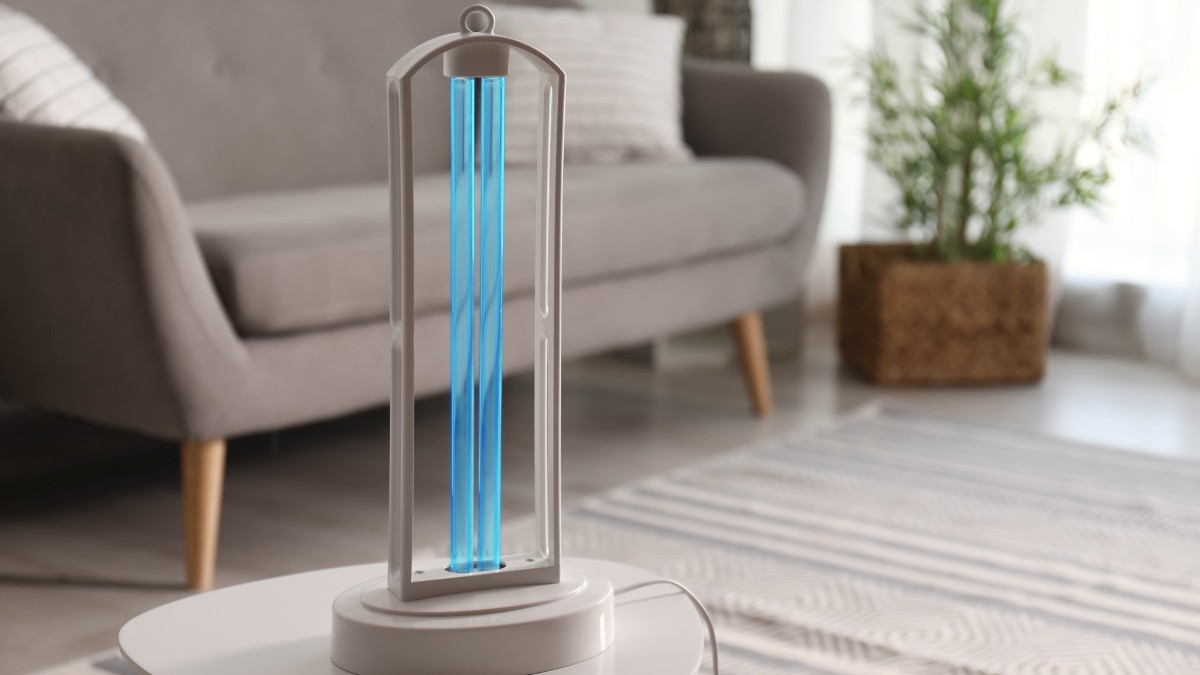 Sử dụng đèn tia UV để khử khuẩn