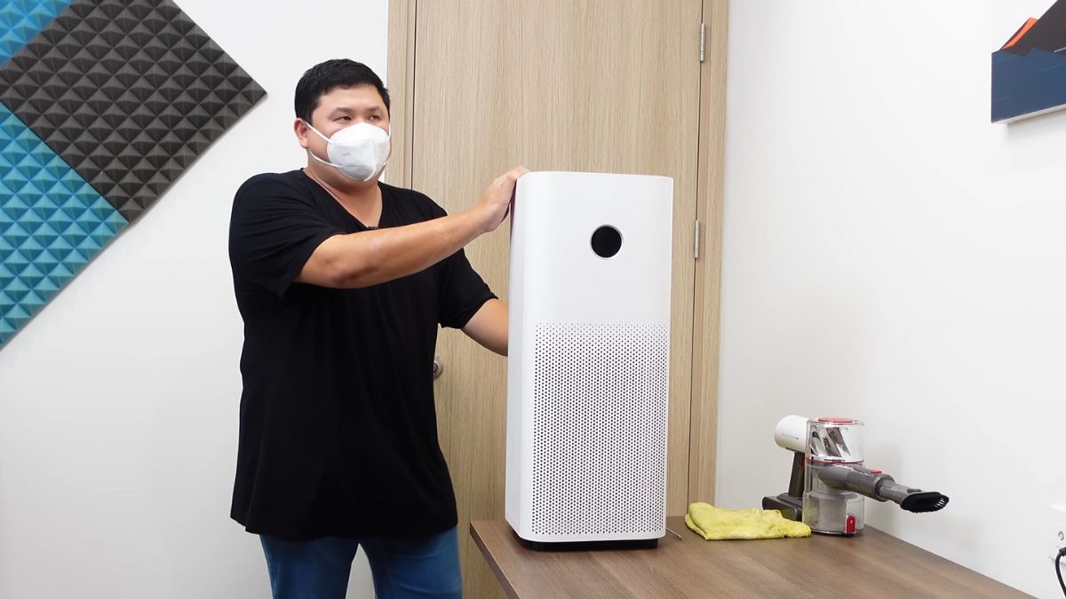 Bạn có thể hoàn toàn vệ sinh máy lọc không khí tại nhà mà không cần các nhân viên kỹ thuật