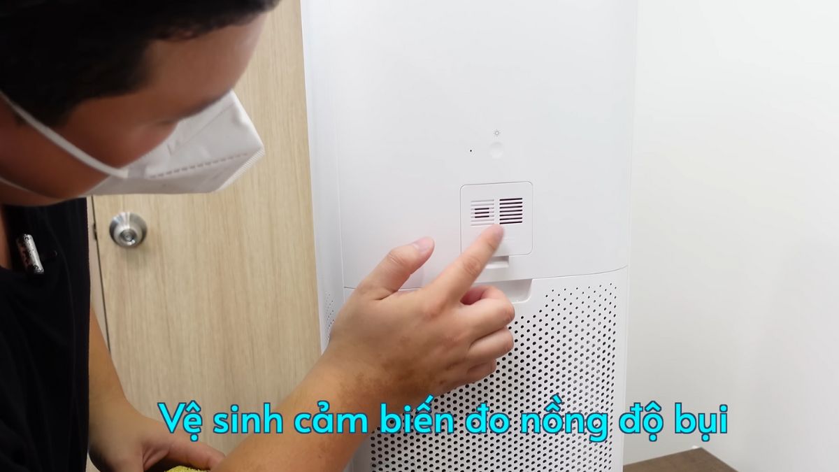 Làm sạch cảm biến PM2.5 và các chi tiết bên trong
