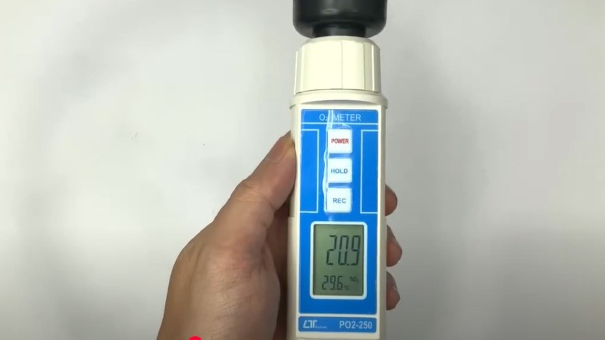 Hiện nay trên thị trường có 2 loại máy đo nồng độ oxy trong không khí