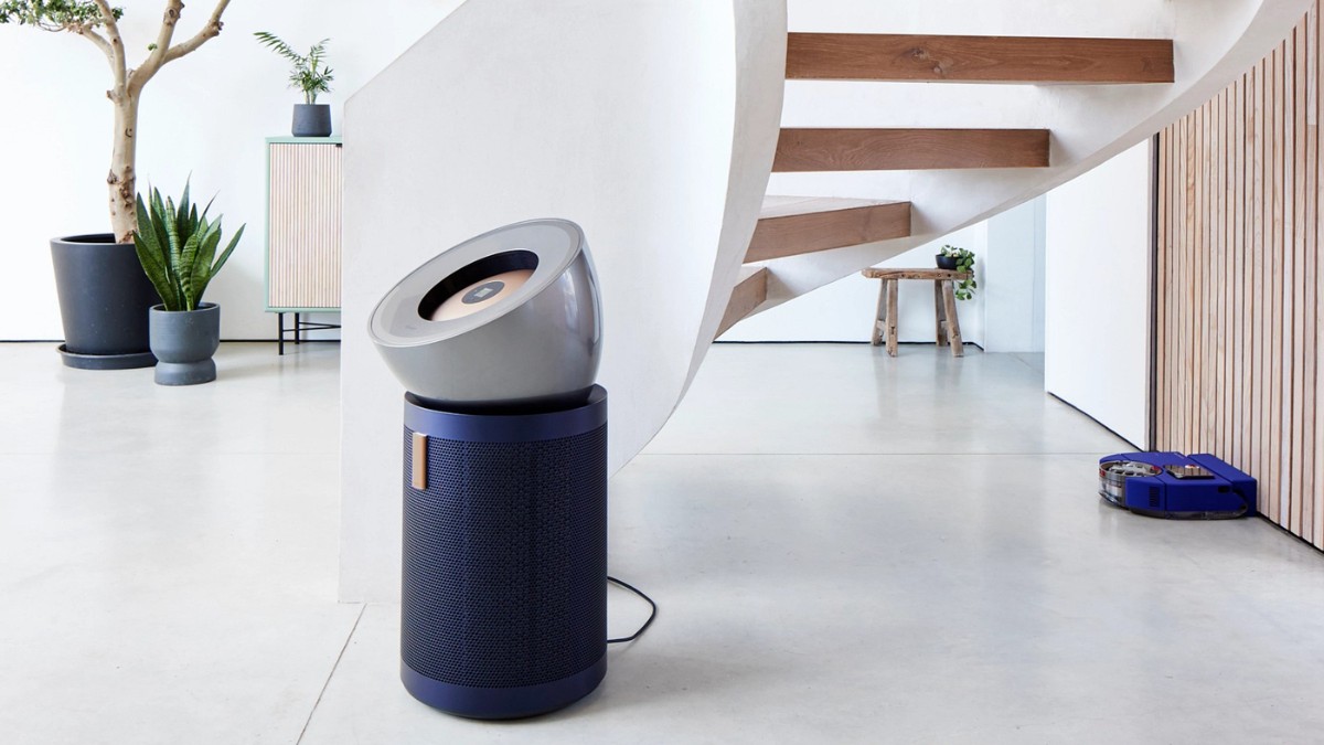 Dyson là thương hiệu cao cấp đến từ Anh, nổi bật với thiết kế không cánh độc đáo, công nghệ lọc bụi siêu mịn PM0.1