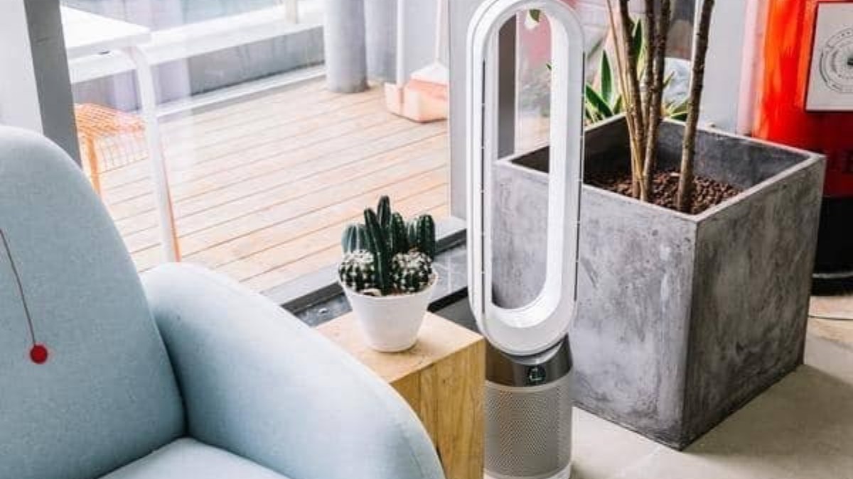 Máy lọc không khí Dyson Pure Cool TP04 sở hữu thiết kế không cánh hiện đại
