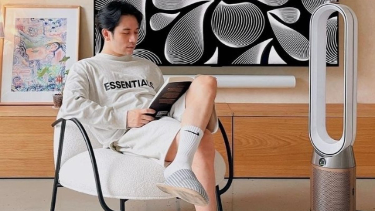 Máy lọc không khí Dyson TP03 nổi bật với khả năng lọc bụi mịn, mùi và dị ứng hiệu quả, vận hành êm ái và dễ dàng điều khiển từ xa hoặc qua app