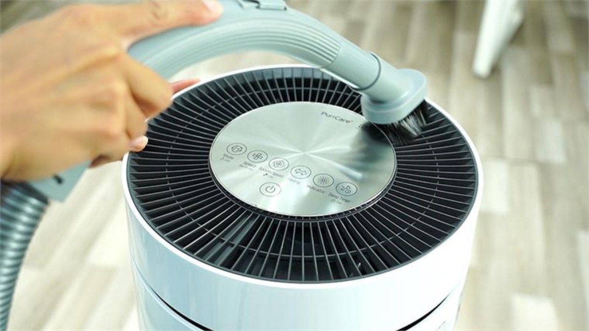 Việc vệ sinh máy lọc không khí LG đúng thời điểm không chỉ giúp kéo dài tuổi thọ máy mà còn duy trì hiệu quả lọc tối ưu