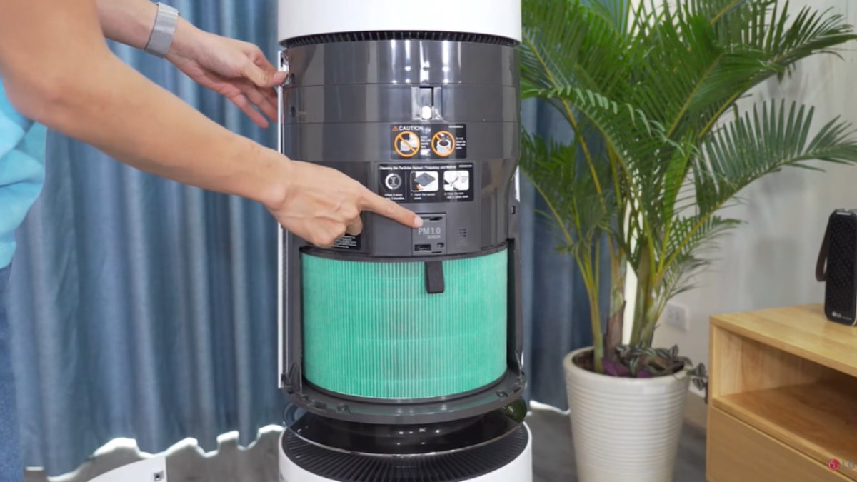 Nếu cảm biến bị bám bụi, máy có thể nhận sai thông số và hoạt động không chính xác